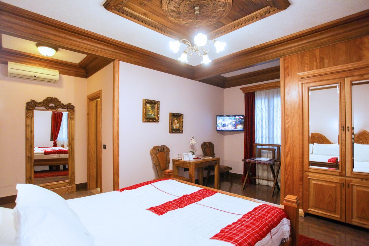 Brilant Antik Hotel Tirana Zewnętrze zdjęcie